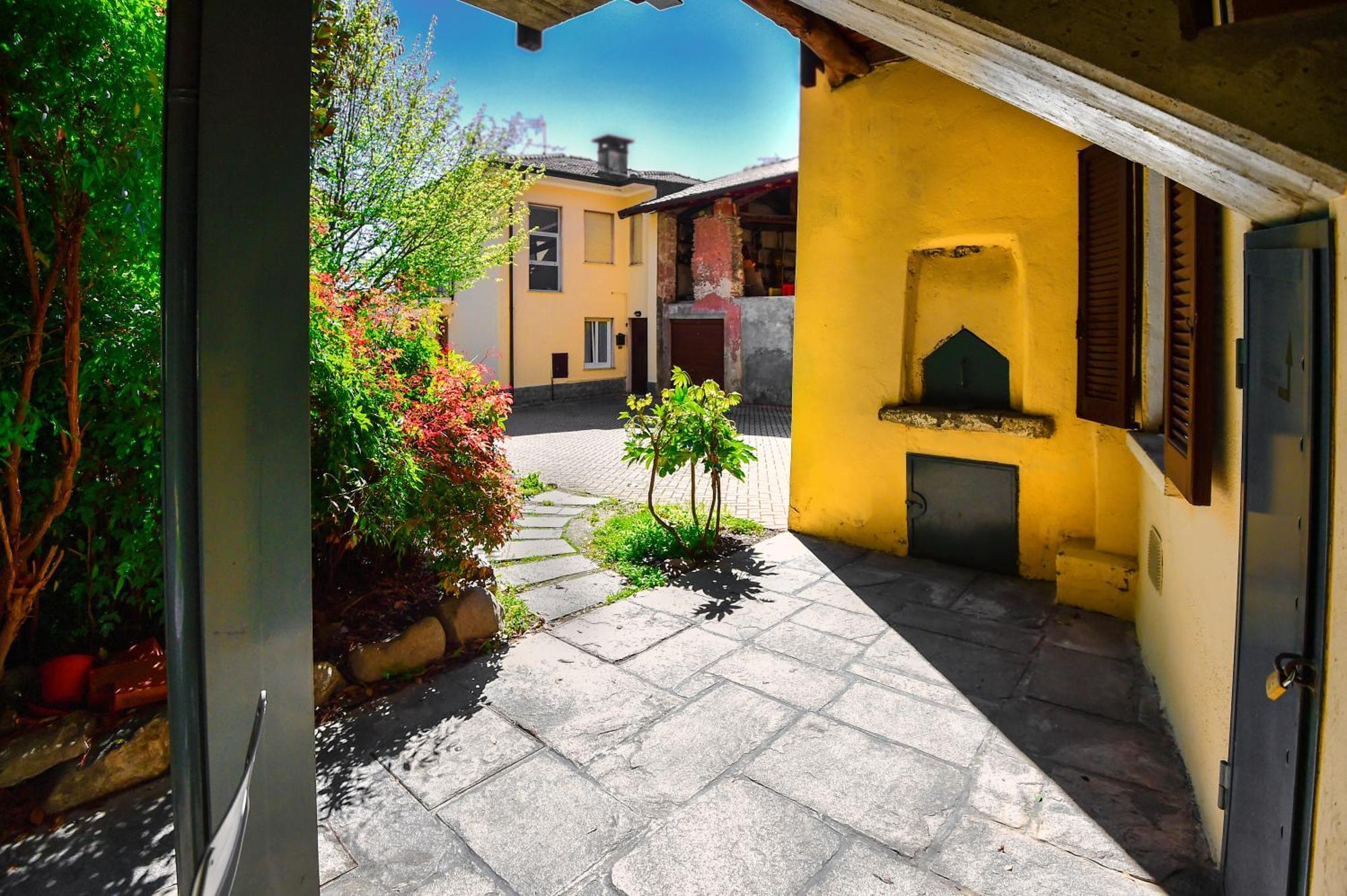 La Casa Dei Laghi 2 Comabbio Monate Maggiore Orta Mercallo Eksteriør billede